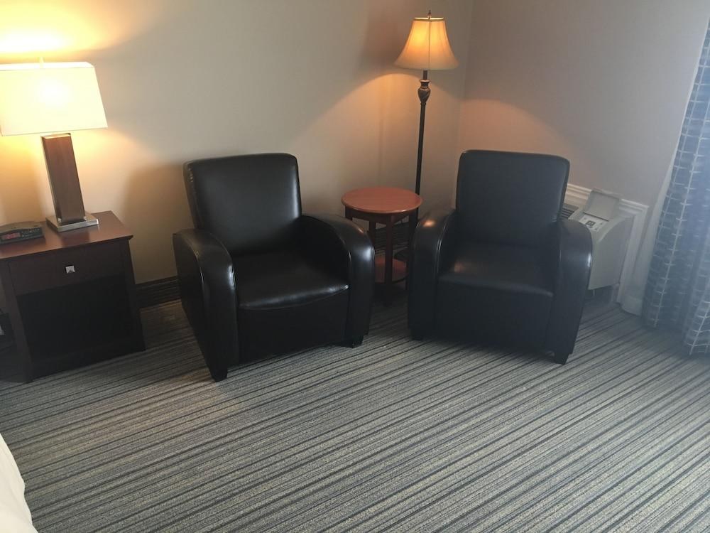 RAMADA BY WYNDHAM LONDON photo 4