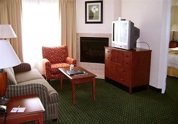 RESIDENCE INN BY MARRIOTT MISSISSAUGA - ARPT CORP CTR WEST photo 1