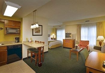 RESIDENCE INN BY MARRIOTT MISSISSAUGA - ARPT CORP CTR WEST photo 4