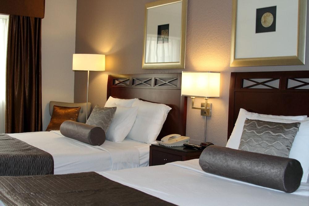 RED LION & SUITES photo 3