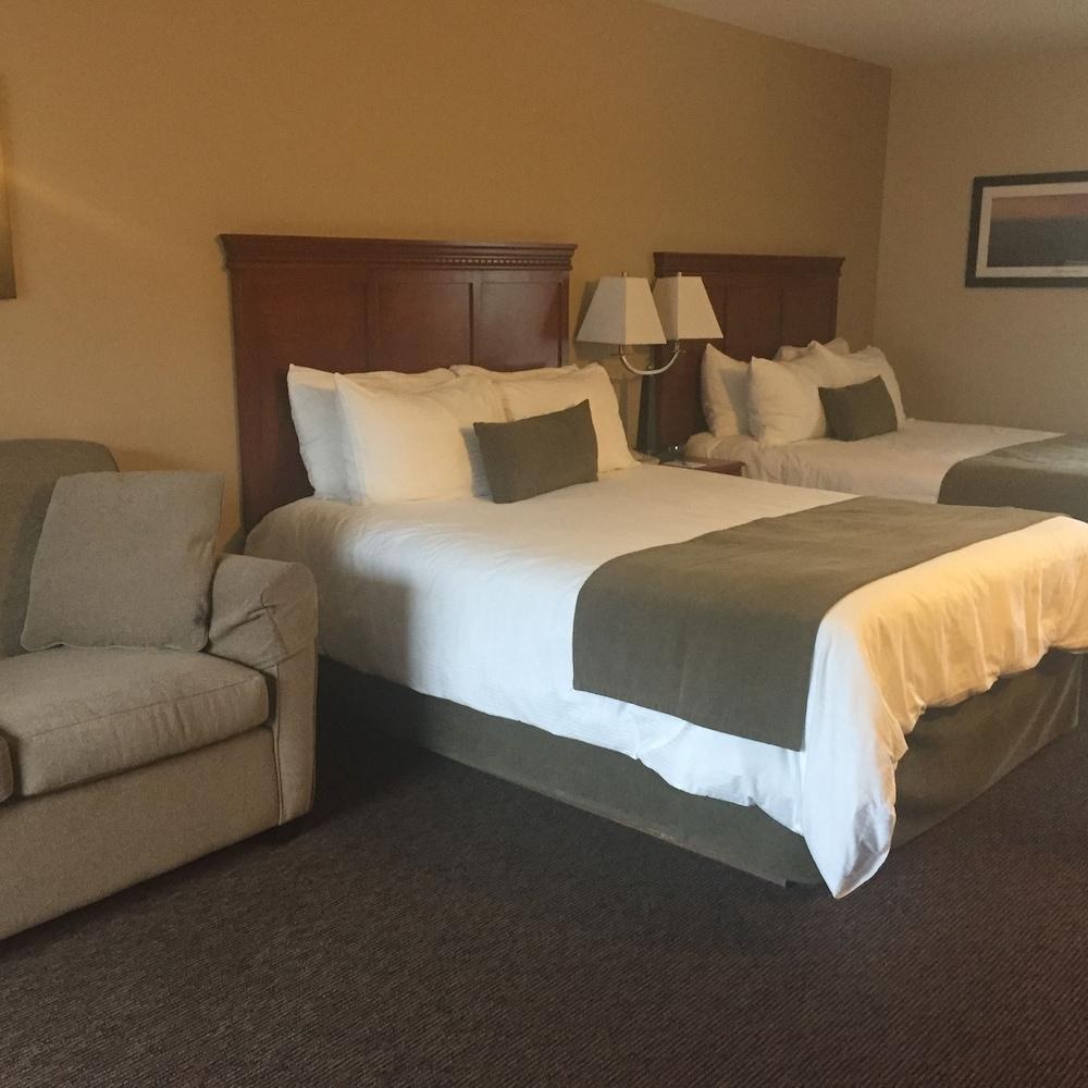 RIVERLAND INN & SUITES photo 3