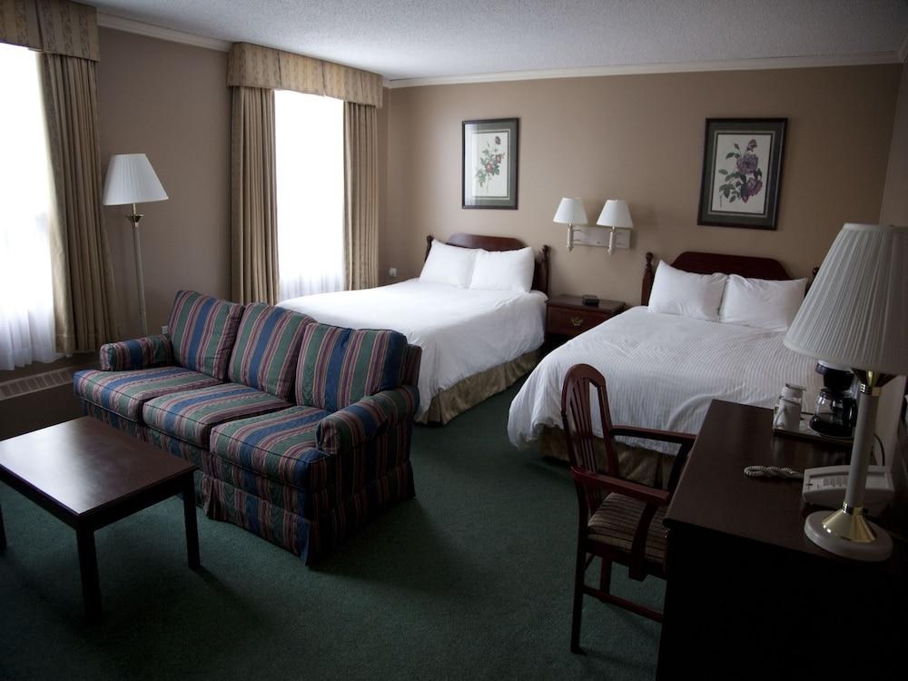 Hotel Senator photo 2