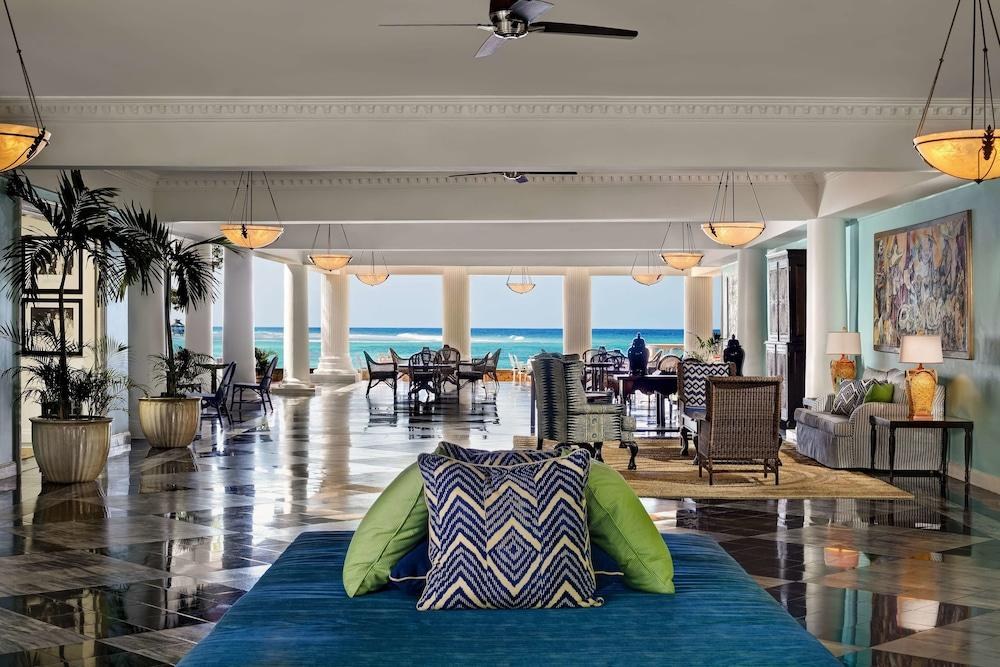 HALF MOON HOTEL photo 2