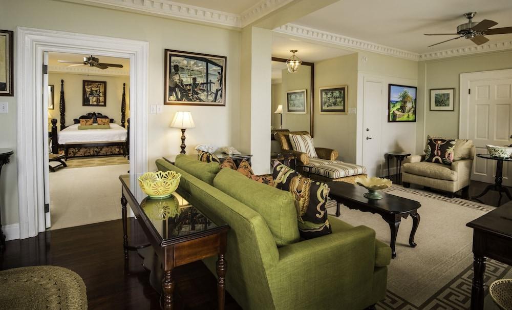 HALF MOON HOTEL photo 4