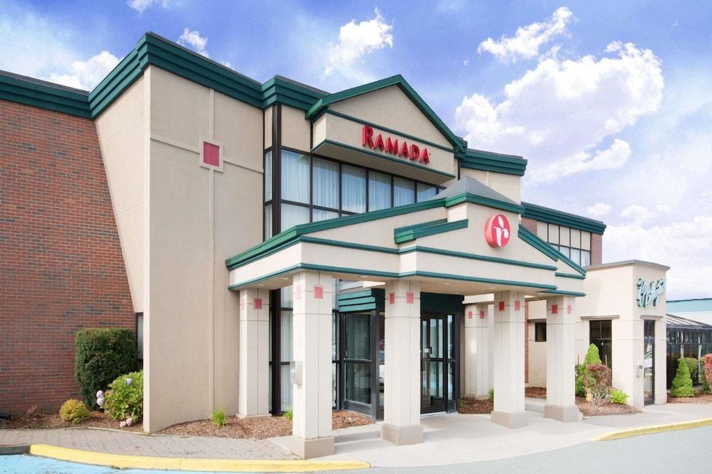 RAMADA BY WYNDHAM ST. JOHN'S photo 3