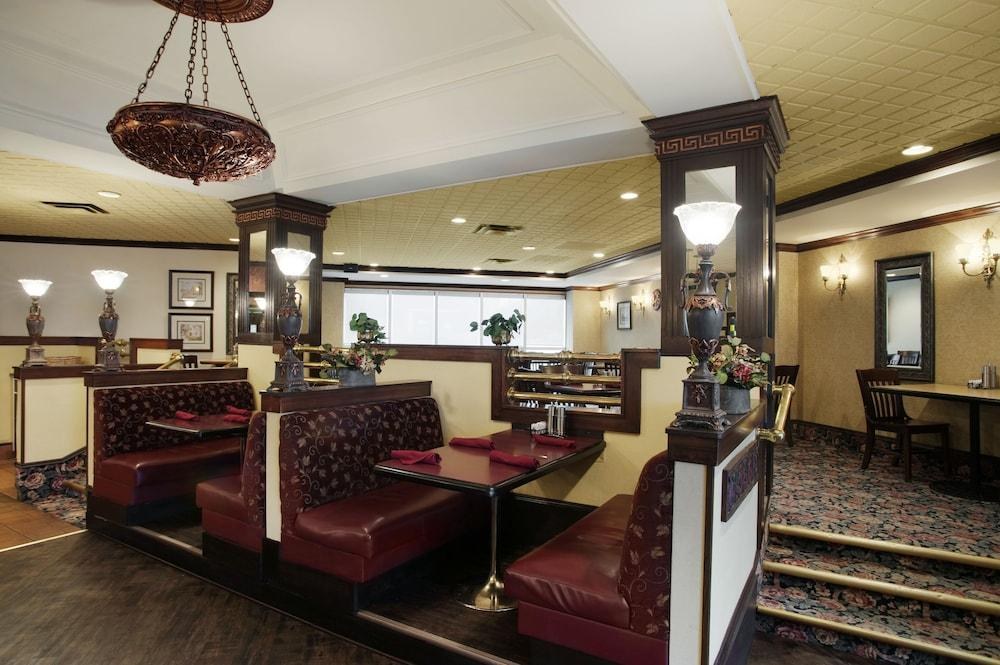 RAMADA BY WYNDHAM ST. JOHN'S photo 4