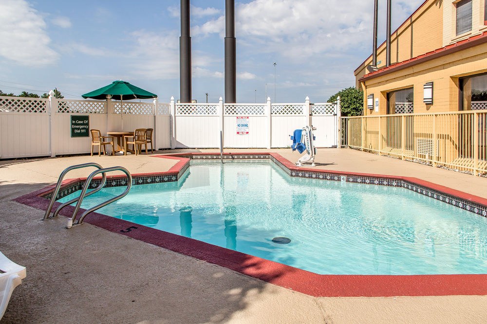 QUALITY INN photo 1