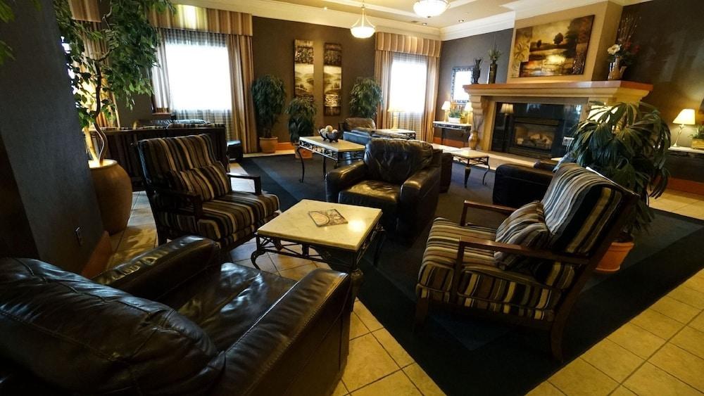 THE GLENMORE INN & CONVENTION CENTRE photo 2