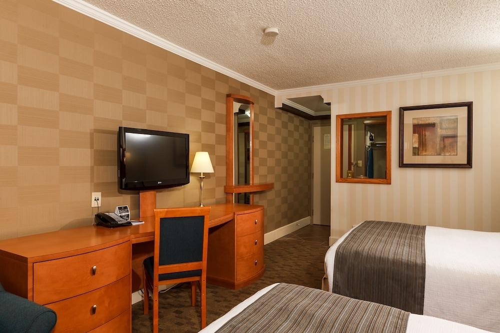 THE GLENMORE INN & CONVENTION CENTRE photo 3
