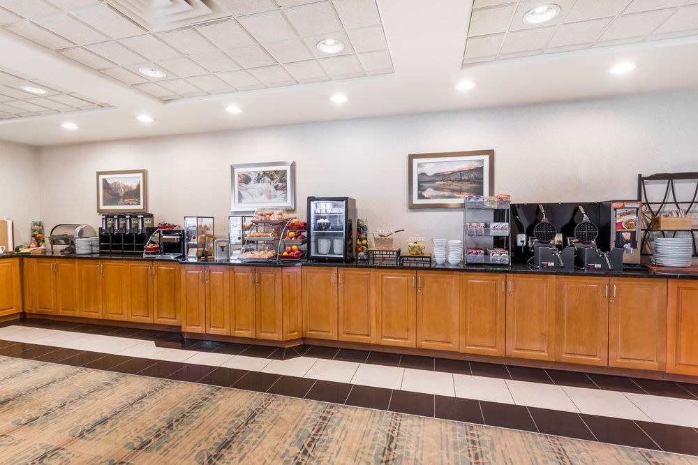 WINGATE BY WYNDHAM CALGARY