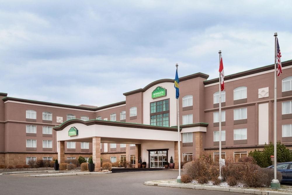 WINGATE BY WYNDHAM CALGARY photo 2