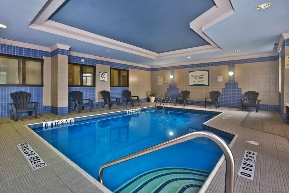 EXECUTIVE RESIDENCY BY BEST WESTERN TORONTO-MISSISSAUGA photo 2