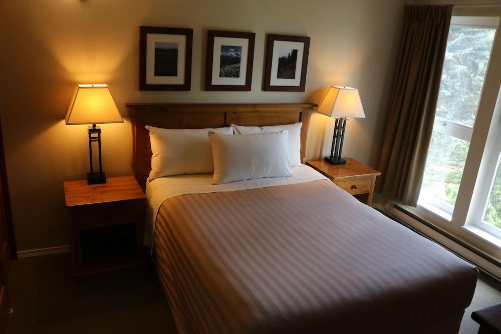 Tantalus Resort Lodge photo 2