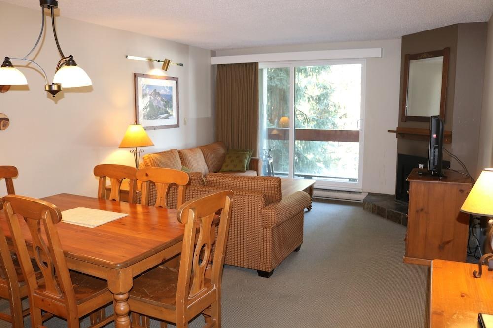 Tantalus Resort Lodge photo 3