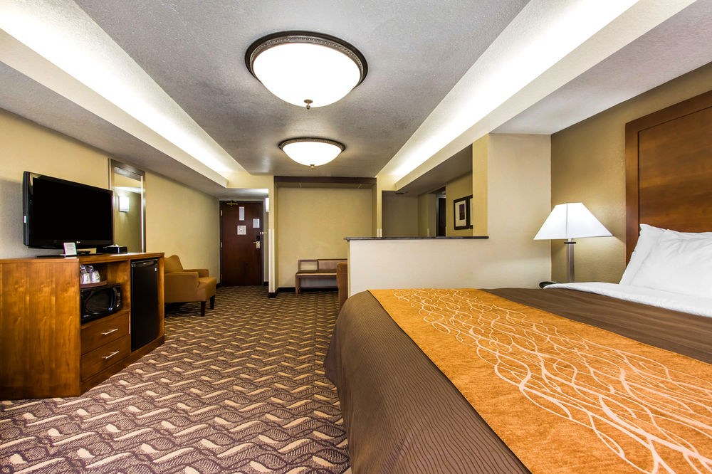 AmericInn by Wyndham Memphis East photo 1