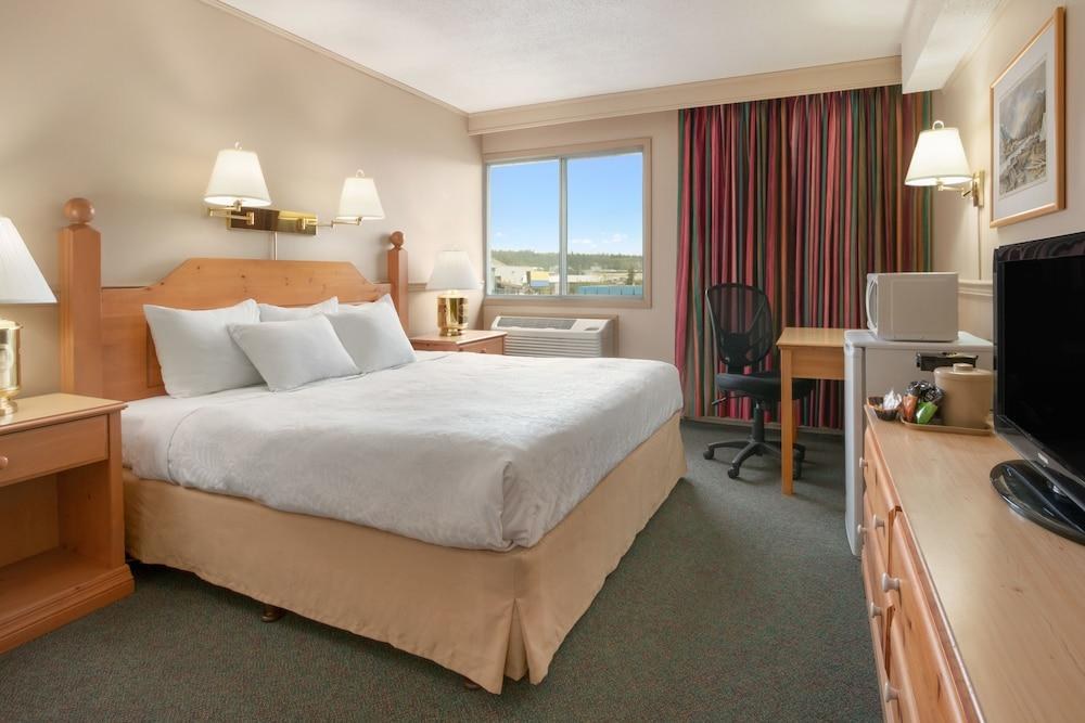 DAYS INN BY WYNDHAM WHITEHORSE photo 3