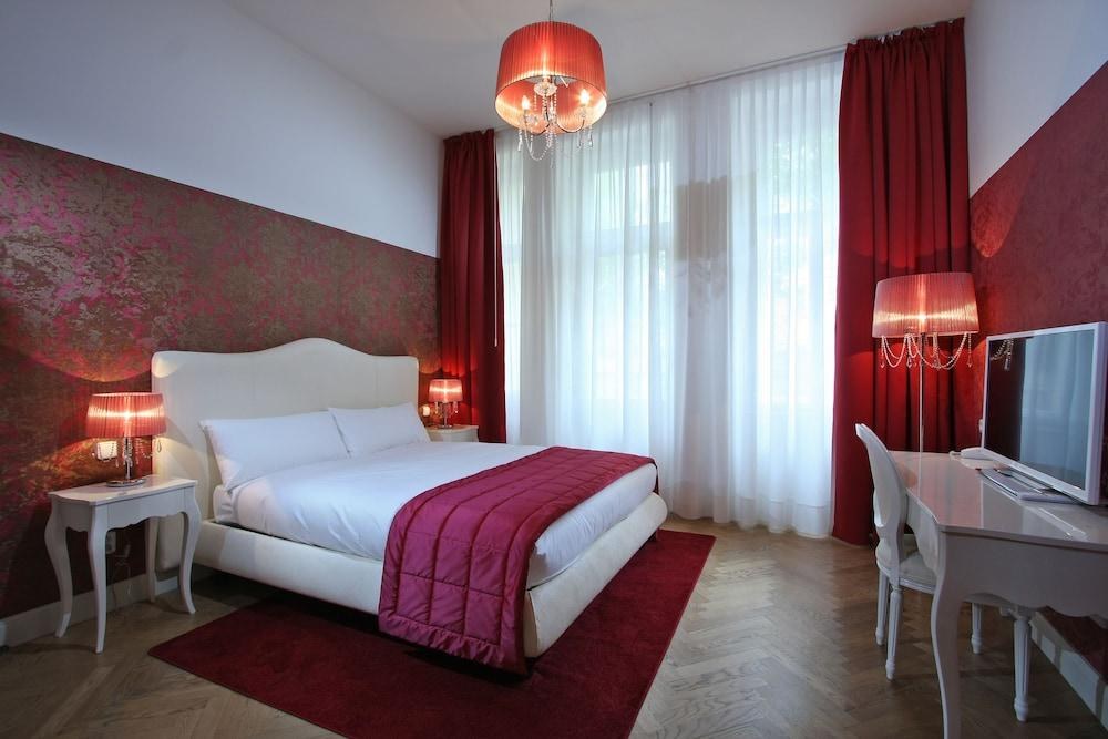 LA BALLERINA HOTEL photo 2