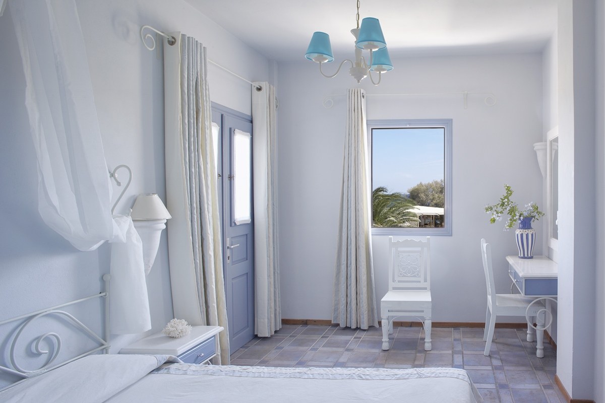 ATLANTIS BEACH VILLA photo 2