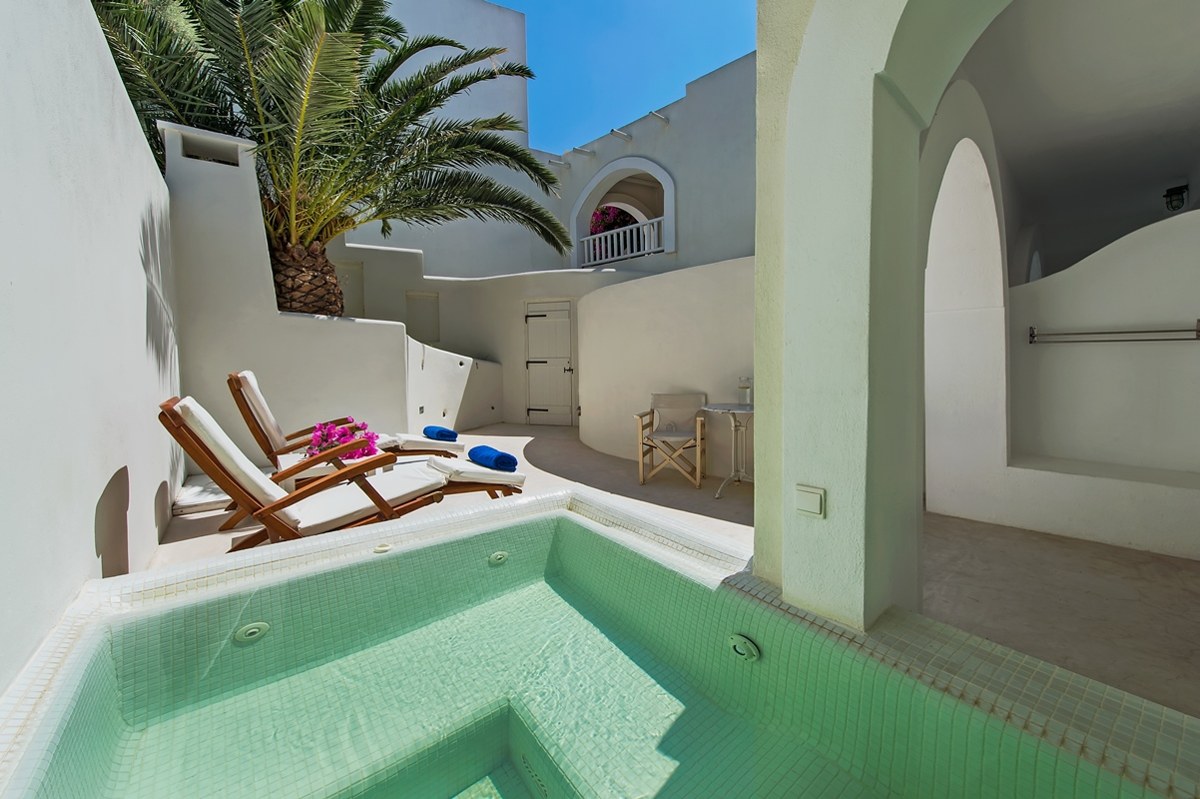 ATLANTIS BEACH VILLA photo 3