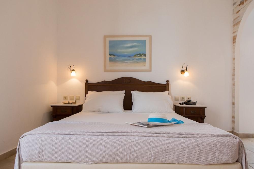 PLAZA BEACH HOTEL photo 2