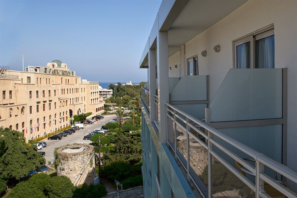AQUAMARE HOTEL photo 1