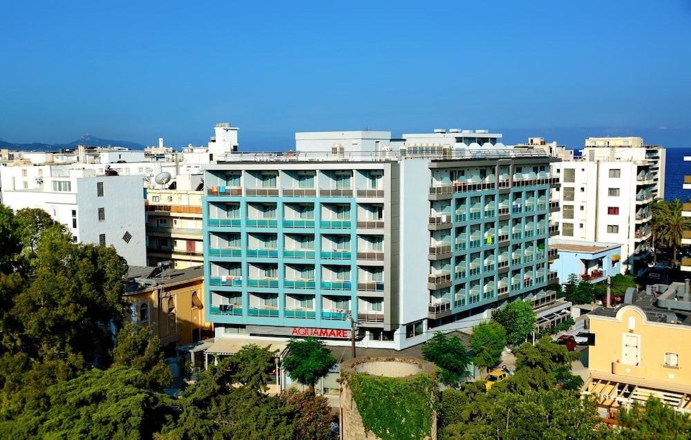 AQUAMARE HOTEL photo 2