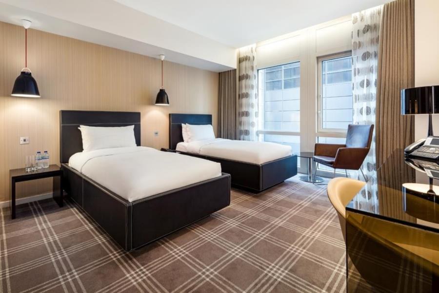 RADISSON BLU EDWARDIAN NEW PROVIDENCE WHARF photo 3