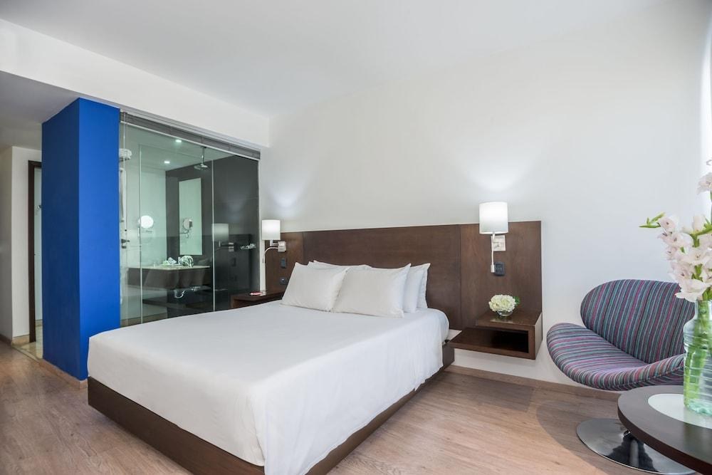 NH COLLECTION BARRANQUILLA SMARTSUITES ROYAL photo 2