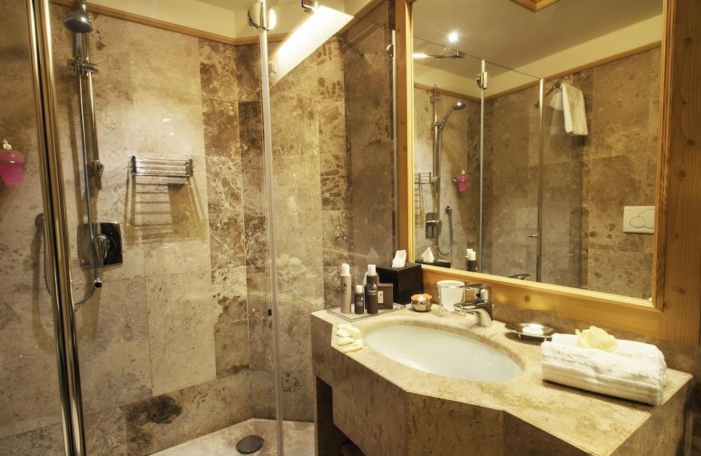 Hotel Cristal Palace Campiglio Alpine photo 2