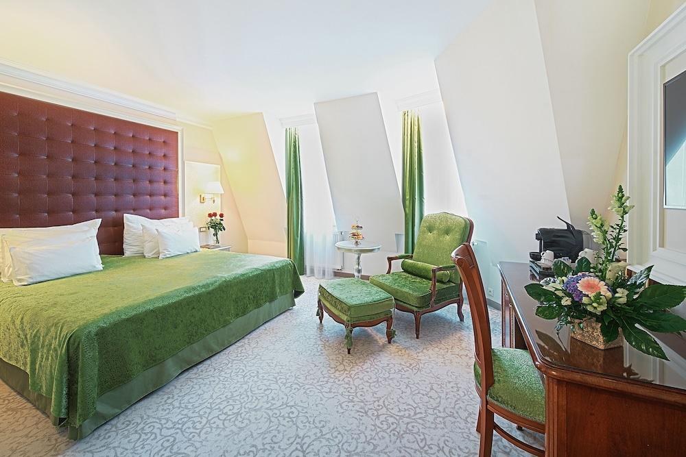 CARLSBAD PLAZA Medical Spa & Wellness Hotel 5* Superior photo 1