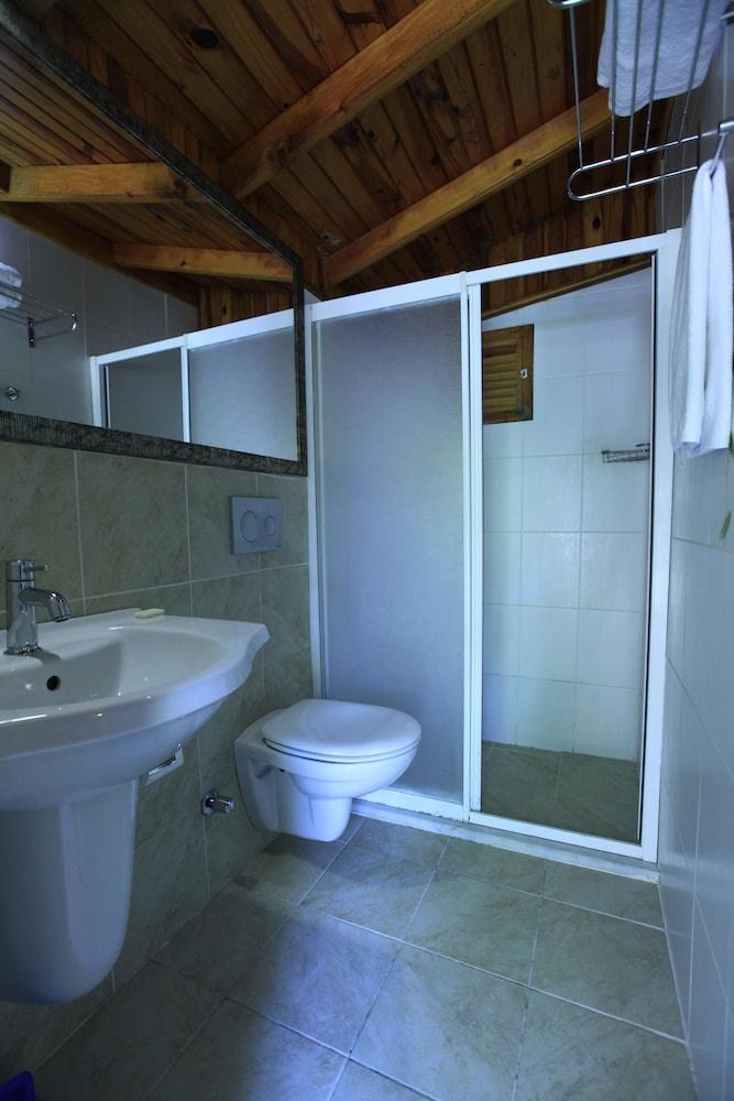 LEDA BEACH HOTEL photo 3