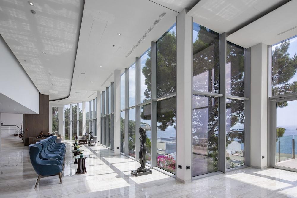ARISTON HOTEL photo 2