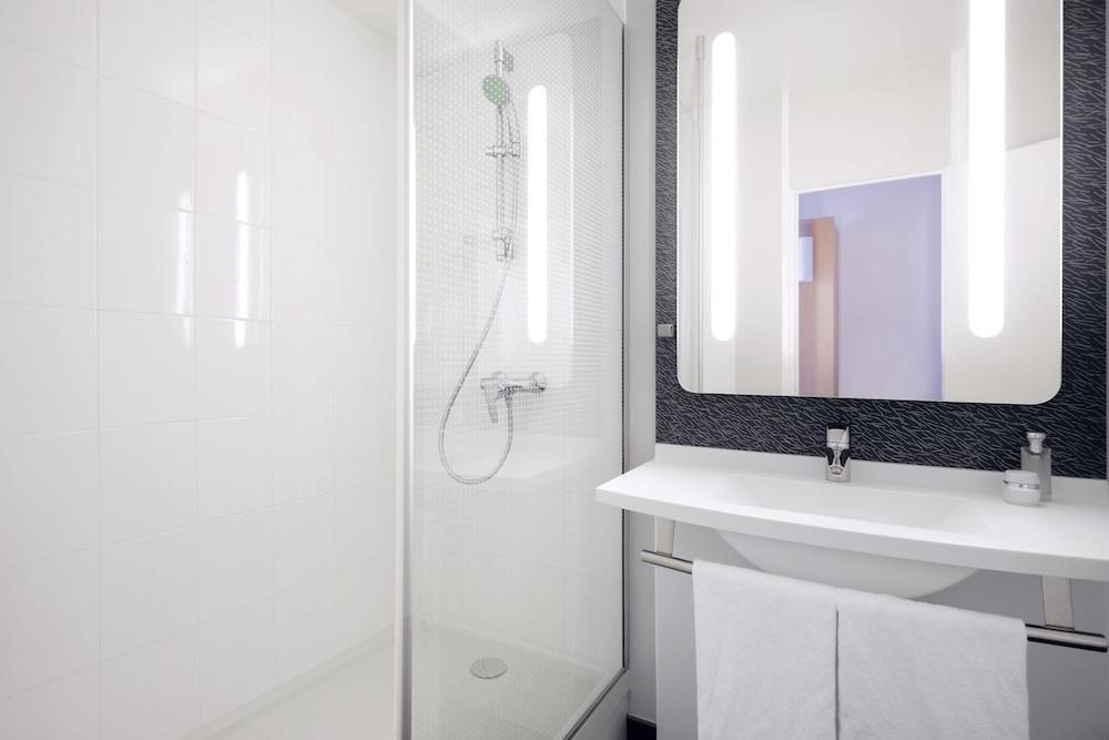 IBIS ANNECY CENTRE VIEILLE VILLE photo 3