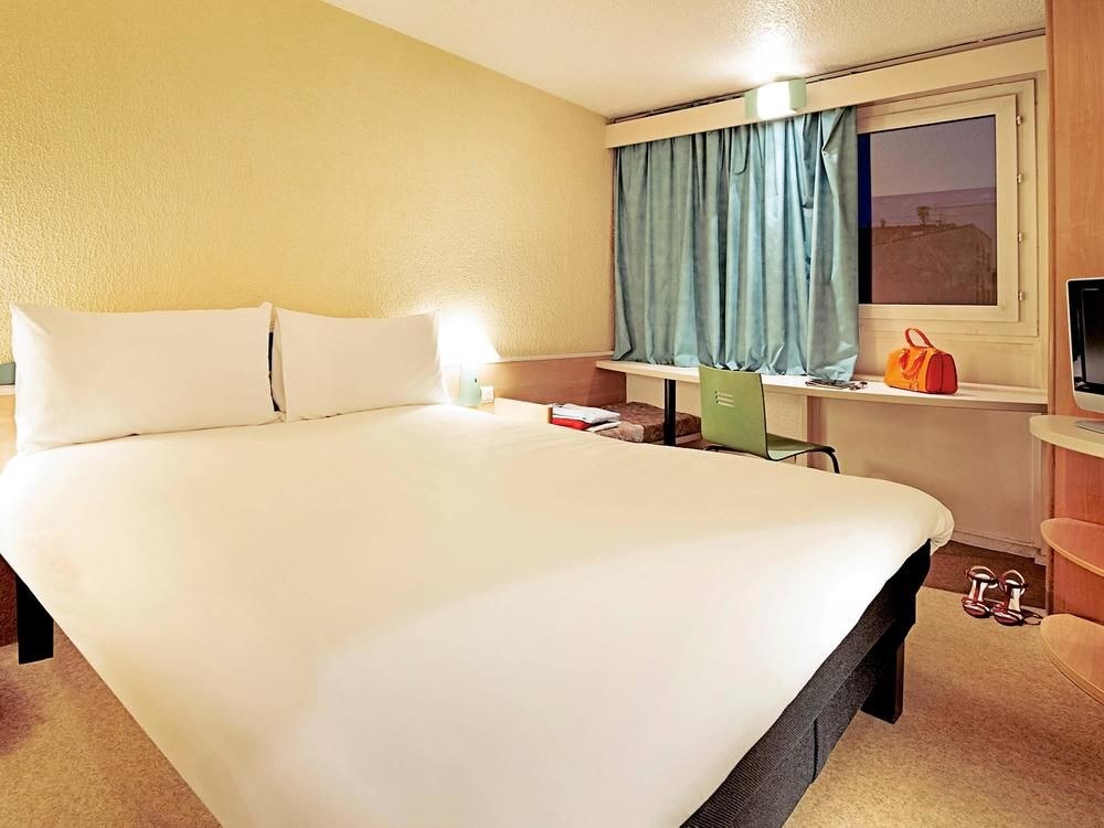 IBIS LYON EST BEYNOST A42