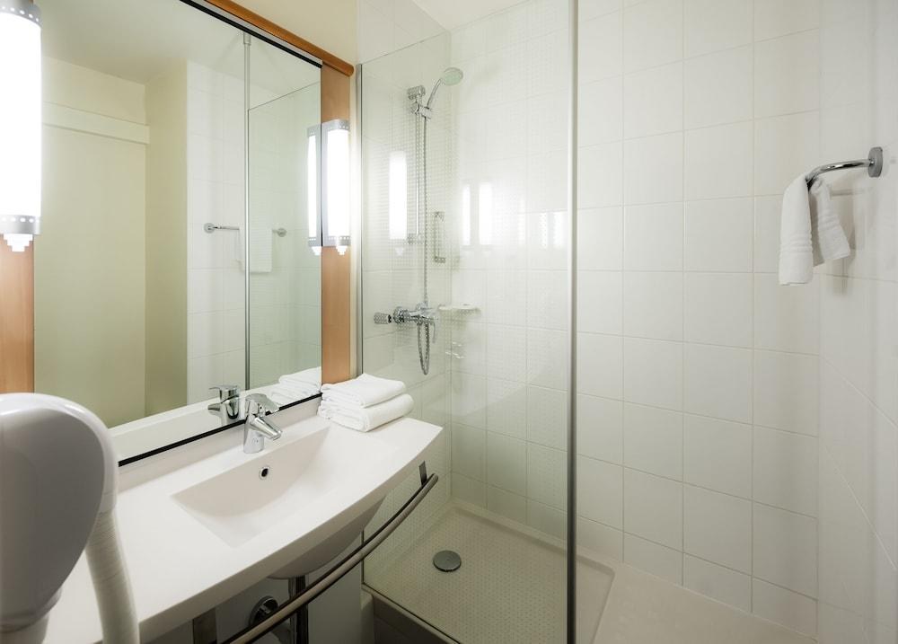 IBIS MARSEILLE CENTRE GARE SAINT CHARLES photo 3