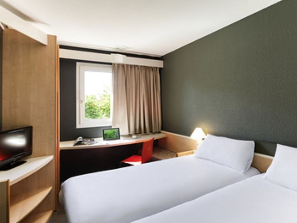 IBIS MONTPELLIER FABREGUES photo 2