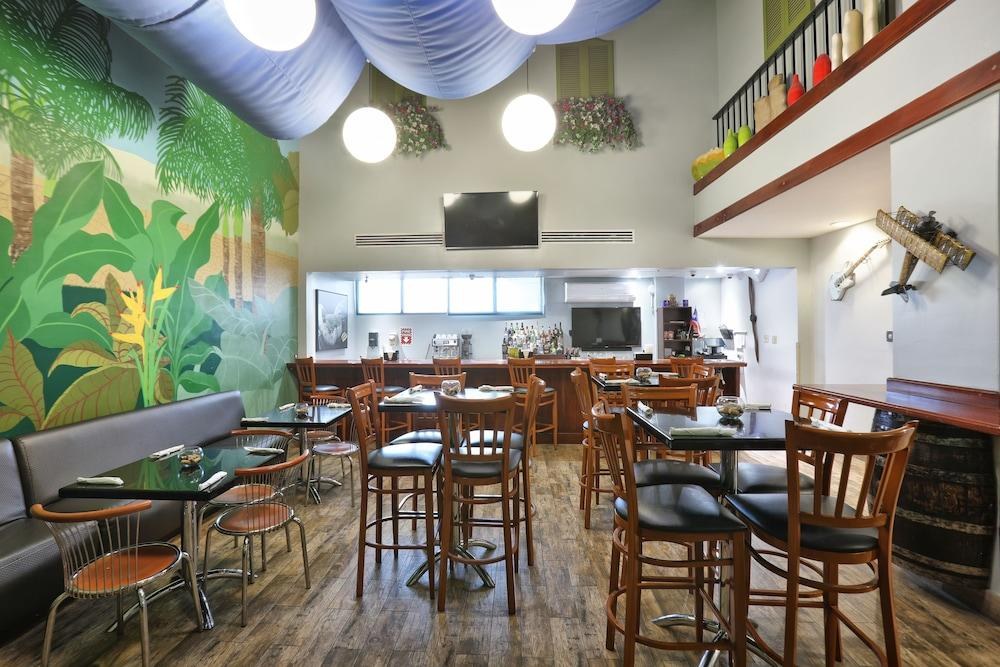 SAN JUAN AIRPORT HOTEL photo 3