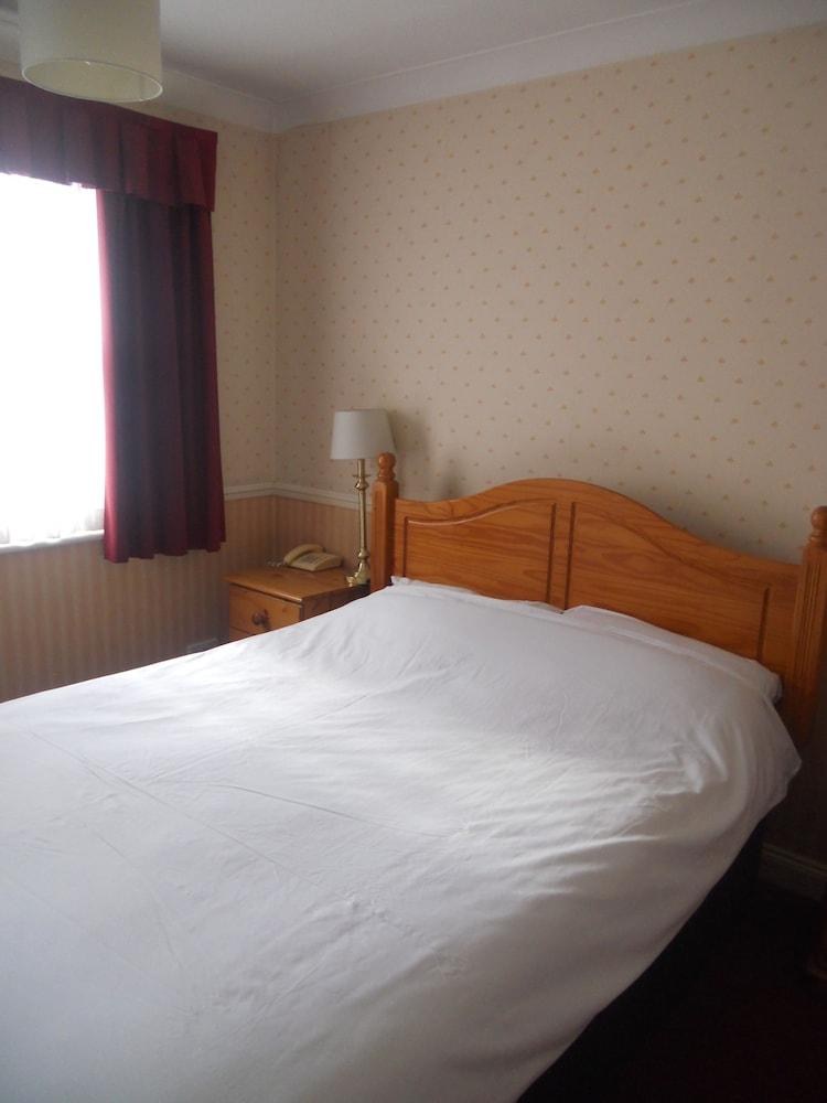 HILLINGDON PRINCE (EX COMFORT INN READING) photo 3