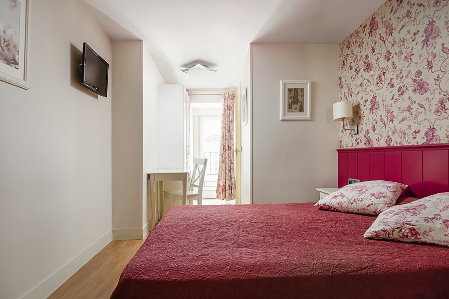 HOSTAL MATHEU