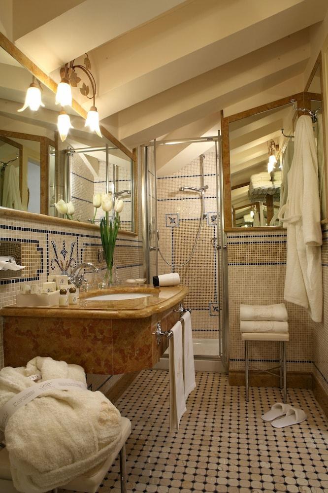 LIBERTY HOTEL photo 2
