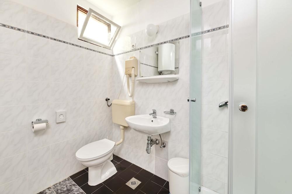 APARTMENTS ASTRA photo 4