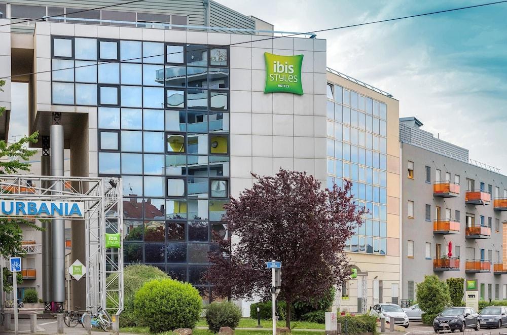 IBIS STYLES STRASBOURG STADE DE LA MEINAU photo 4