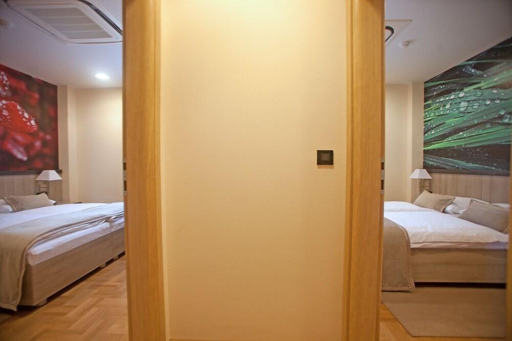 Hotel Calypso photo 2