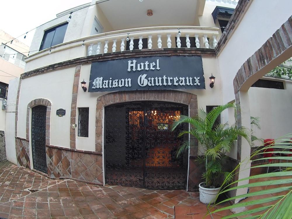 MAISON GAUTREAUX photo 4