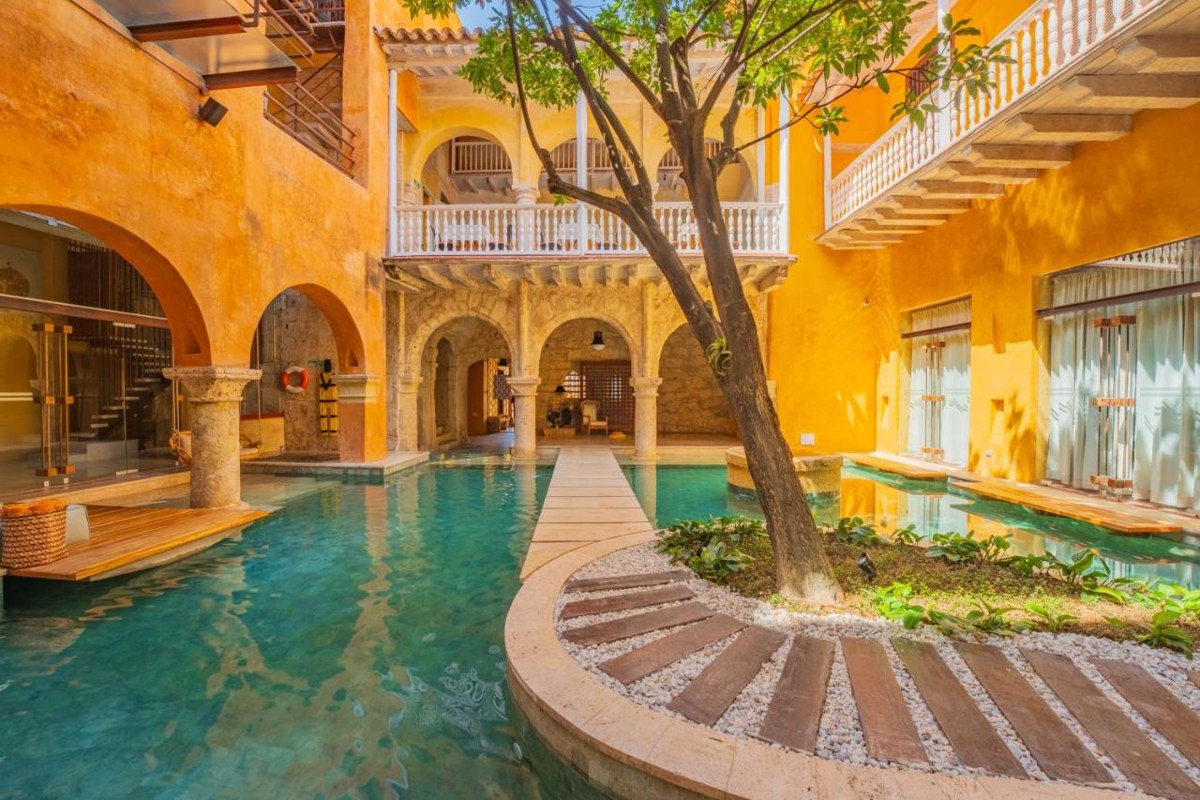 CASA CAROLINA LUXURY WELLNESS HOTEL