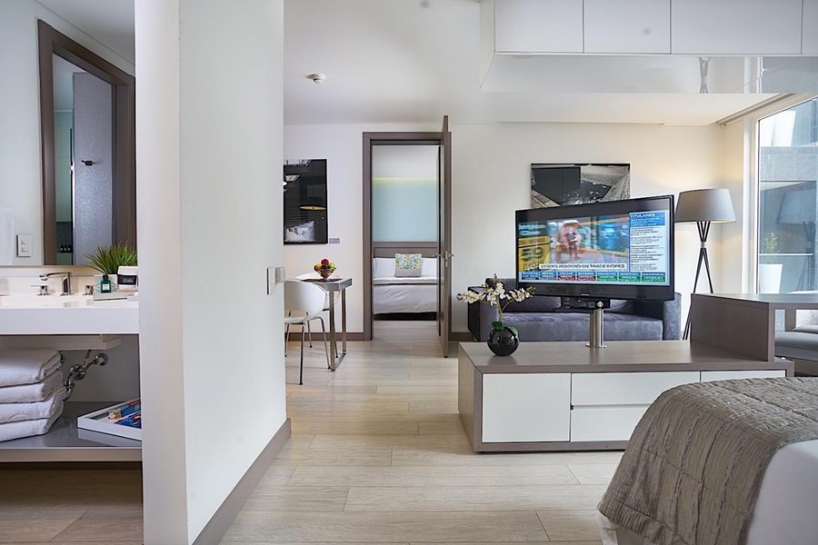 100 LUXURY SUITES BY PREFERRED photo 4
