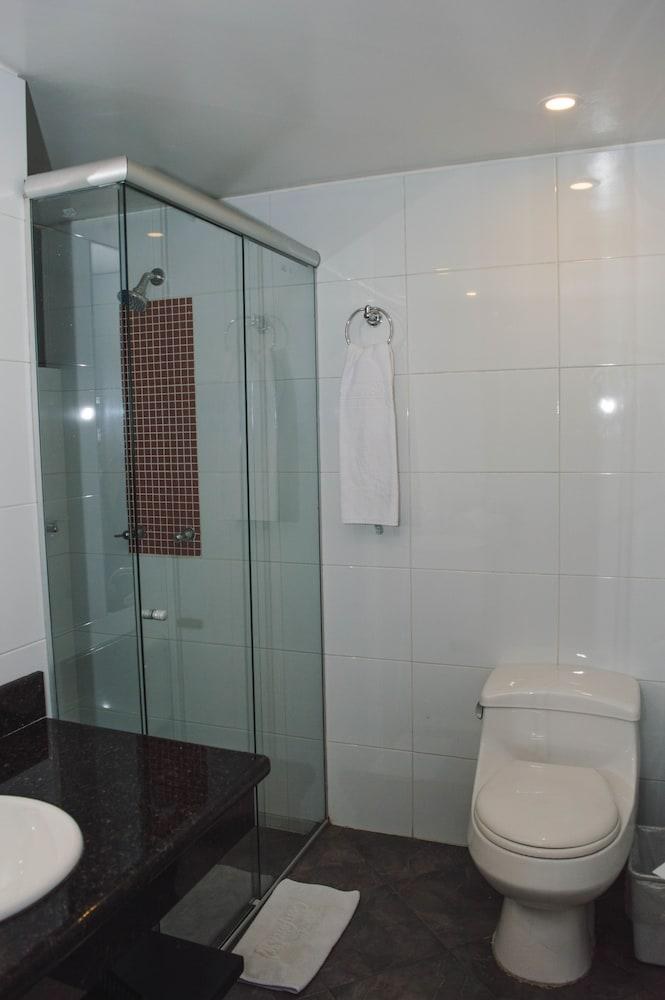 CONFORT 80 ZONA ROSA photo 4