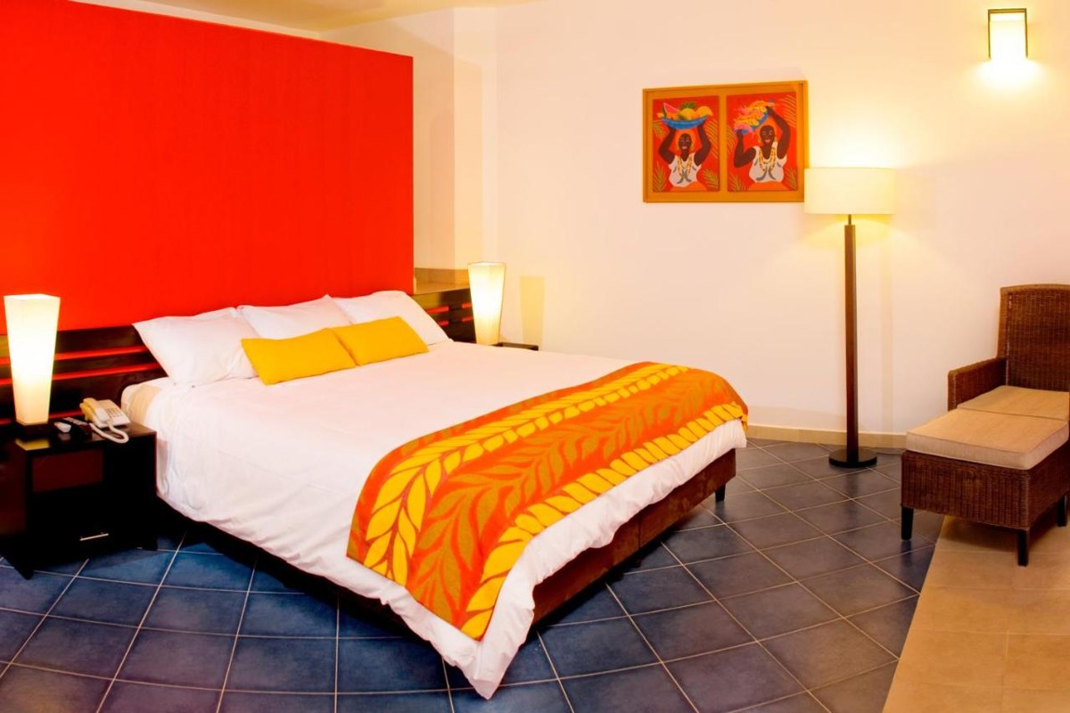 DECAMERON BARU photo 2