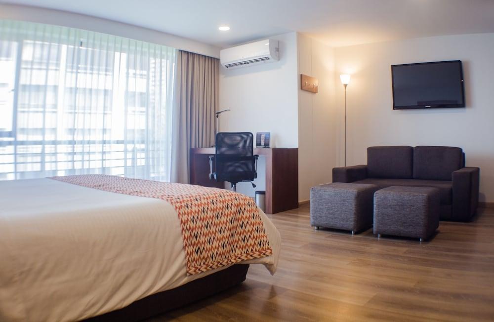 LEBLON SUITES photo 2