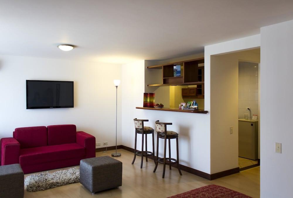 LEBLON SUITES photo 3